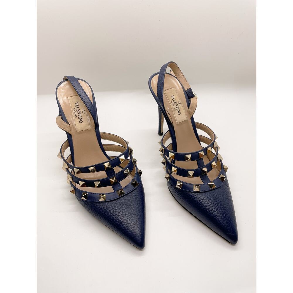 Valentino Garavani Rockstud slingback pumps Navy Blue pebbled calfskin leather
